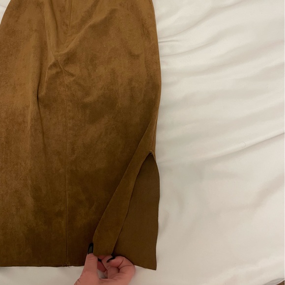 Aritzia Wilfred Free Skirt - Picture 5 of 6